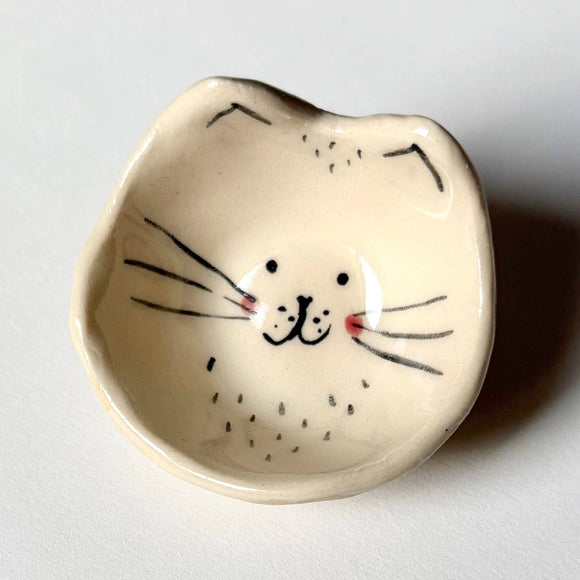 Tiny Cat Face Mini Dish – Handmade Ceramic