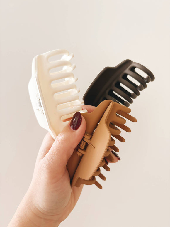 Matte Claw Clip