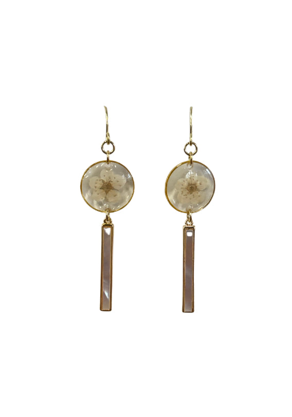 Spirea Hooks with Shell Charms