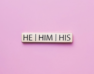 Pronoun Enamel Pin - Bar Style